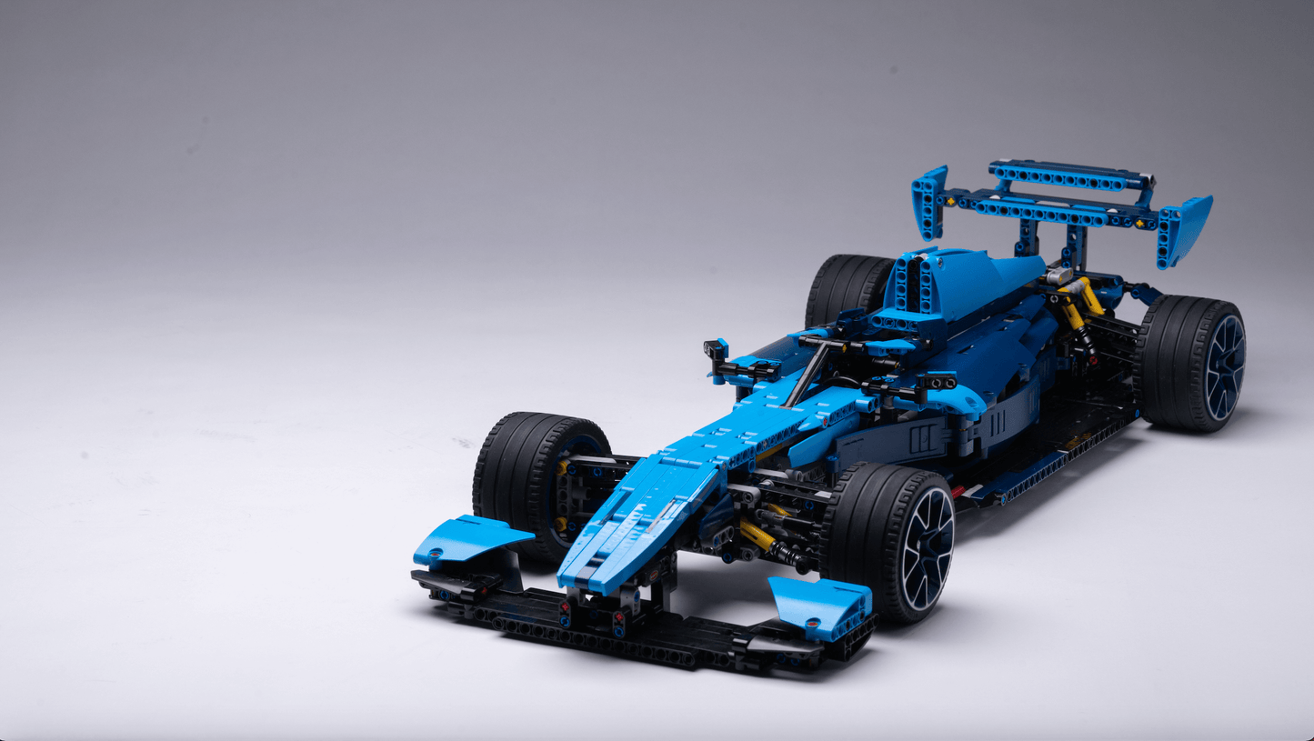 Alternative build instructions for LEGO Technic 42083: Transform your Bugatti Chiron into a F1 - WW Bricks Studio Official Store