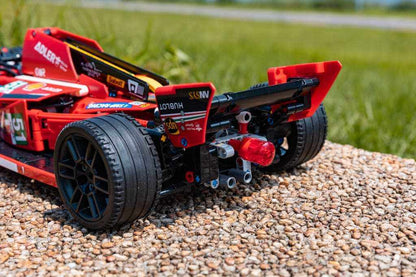 Alternative build instructions for LEGO Technic 42125：Transform your Ferrari 488 GTE kit into a F1 - WW Bricks Studio Official Store